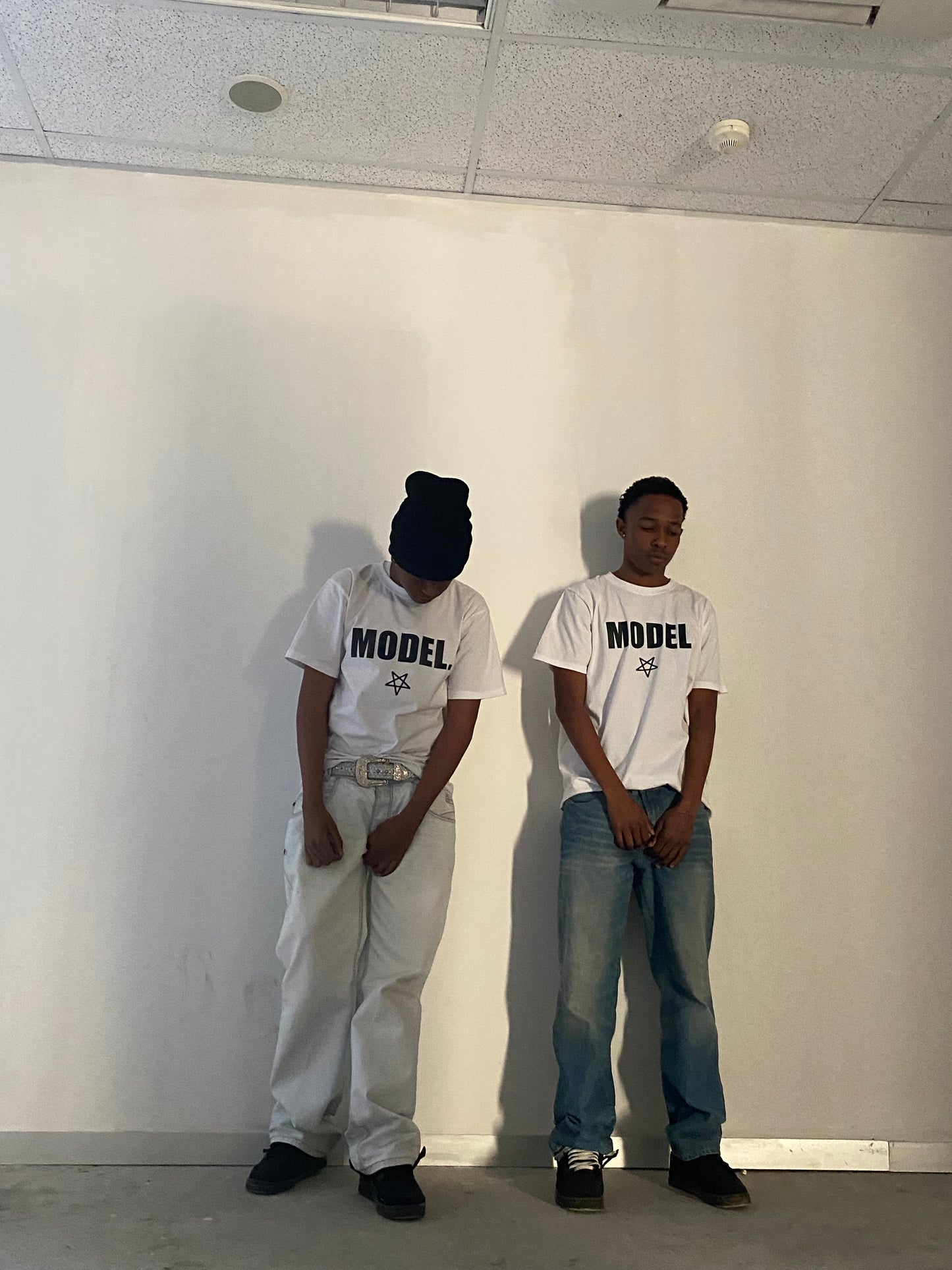 Model t-shirt  23’